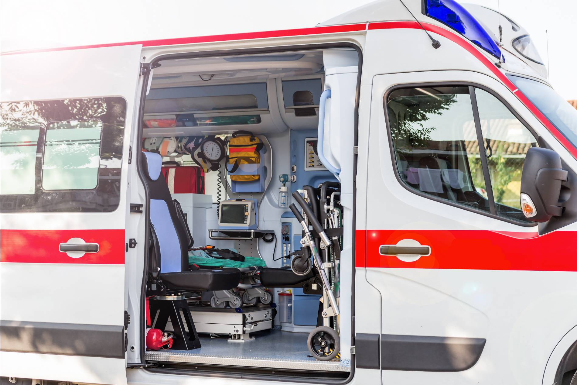 Intérieur équipé d’une ambulance pour le transport sanitaire
